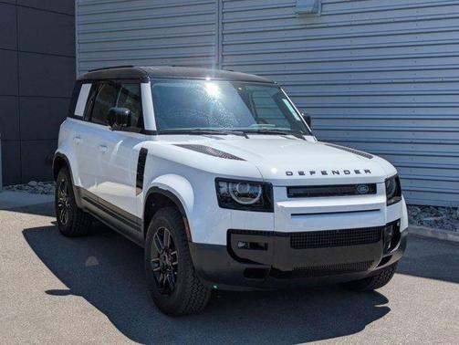 Fuji White 2026 Land Rover Defender P300 S
