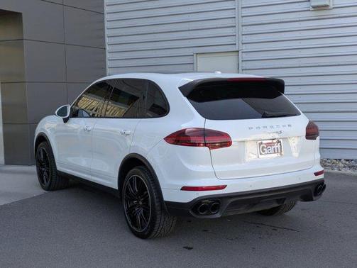 2016 Porsche Cayenne S