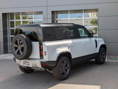 2025 Land Rover Defender P300
