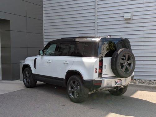 2025 Land Rover Defender P300