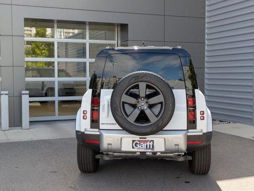 2025 Land Rover Defender P300