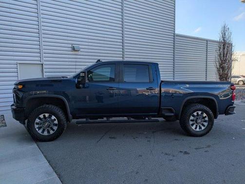 2022 Chevrolet Silverado 2500 Custom