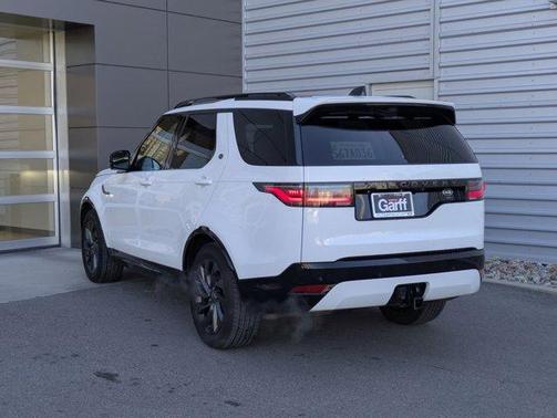 2022 Land Rover Discovery P360 R-Dynamic S