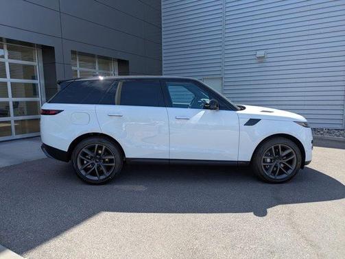 Fuji White 2026 Land Rover Range Rover Sport P360 SE