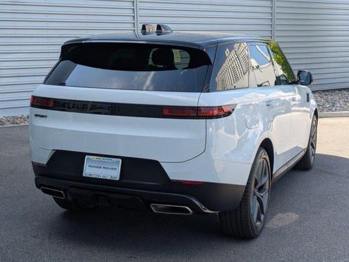 Fuji White 2026 Land Rover Range Rover Sport P360 SE