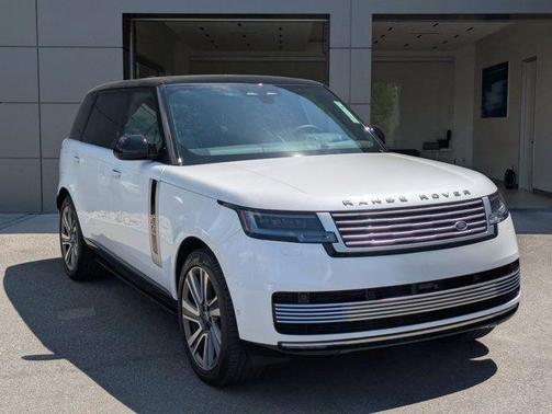 Ostuni Pearl White 2025 Land Rover Range Rover P615 SV