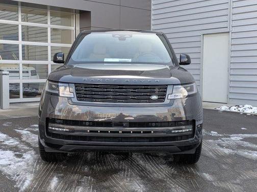 2026 Land Rover Range Rover P530 SE 7 Seat
