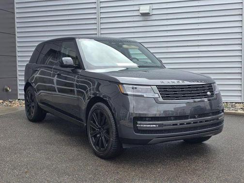 2026 Land Rover Range Rover P530 SE 7 Seat
