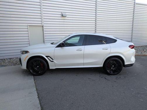 2025 BMW X6 M Base