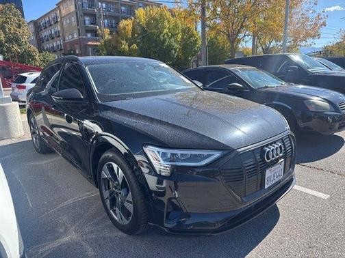 2021 Audi e-tron Premium