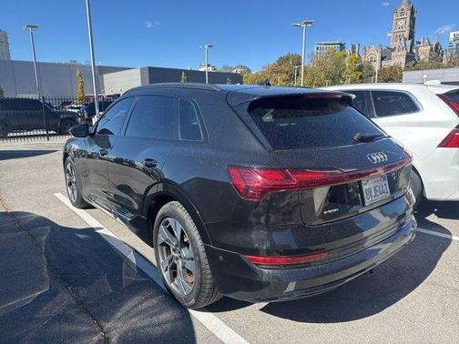 2021 Audi e-tron Premium