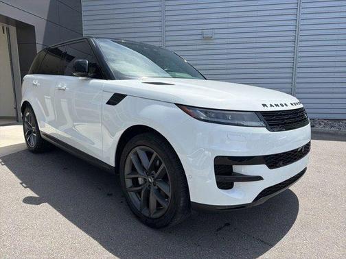 Fuji White 2024 Land Rover Range Rover Sport SE