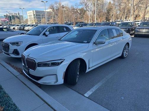 2022 BMW 750 i xDrive