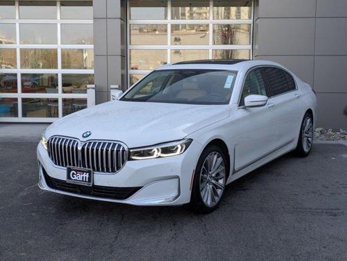 2022 BMW 750 i xDrive