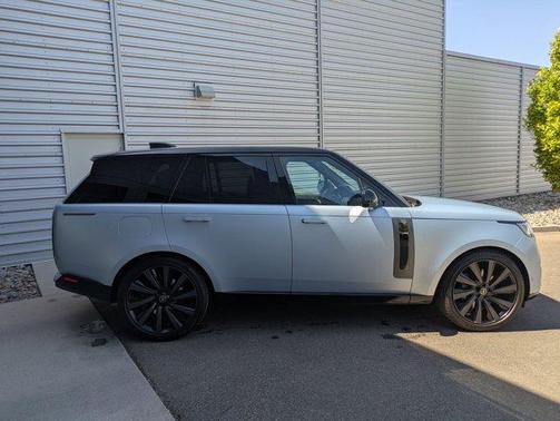 2023 Land Rover Range Rover SV