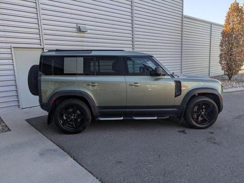 2020 Land Rover Defender 110 SE