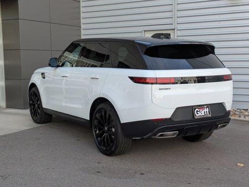 2025 Land Rover Range Rover Sport P360 SE
