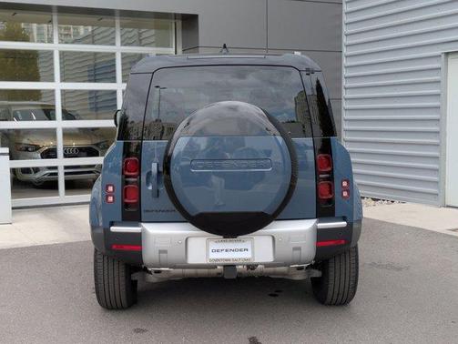 2025 Land Rover Defender P300