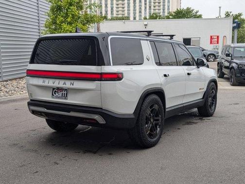 2023 Rivian R1S Adventure Quad Motor Large Pack