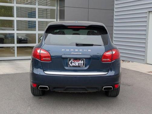 2014 Porsche Cayenne Platinum Edition