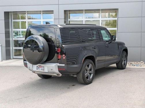 2025 Land Rover Defender P300 S