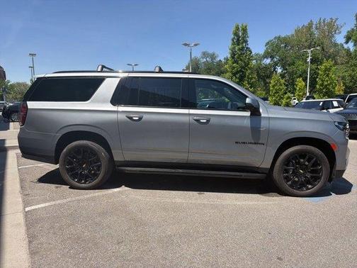 Sterling Gray Metallic 2023 Chevrolet Suburban RST