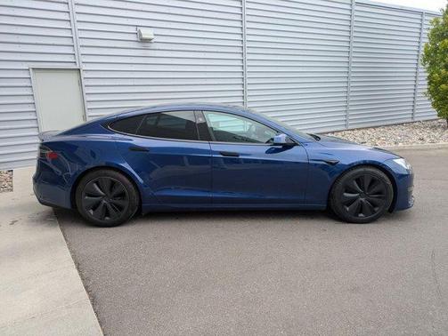 2021 Tesla Model S Plaid