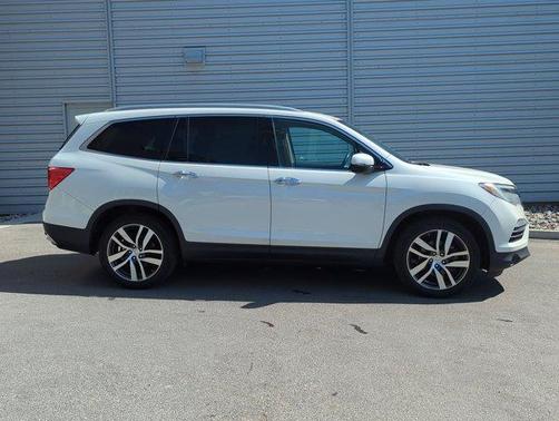 2017 Honda Pilot Elite
