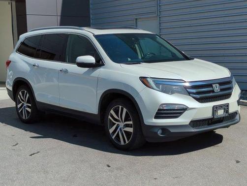 2017 Honda Pilot Elite