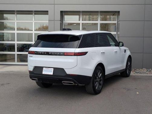 2025 Land Rover Range Rover Sport P360 S