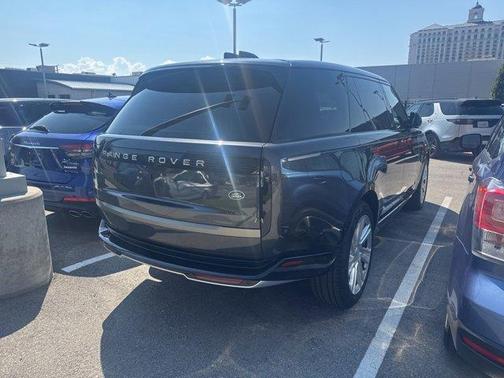 2023 Land Rover Range Rover P400 SE