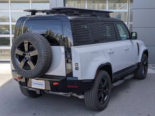 2026 Land Rover Defender 110 X