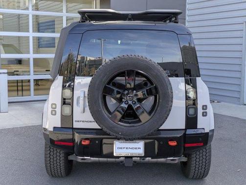 2026 Land Rover Defender 110 X