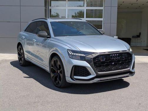 Satellite Silver Metallic 2024 Audi RS Q8 4.0T quattro