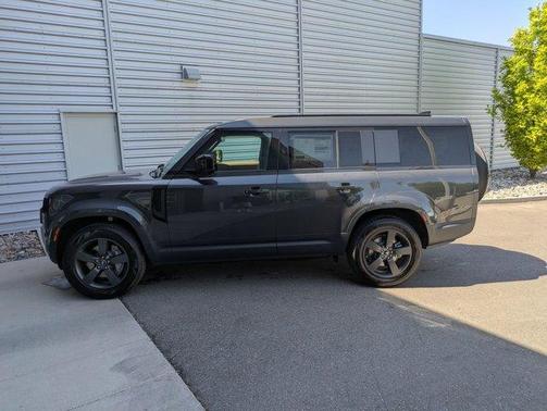 2025 Land Rover Defender P400 S