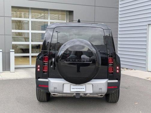 2025 Land Rover Defender P300 S