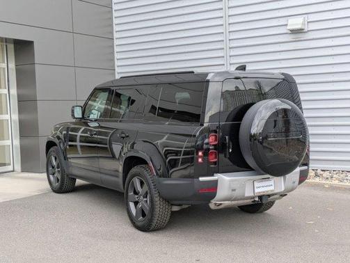 2025 Land Rover Defender P300 S