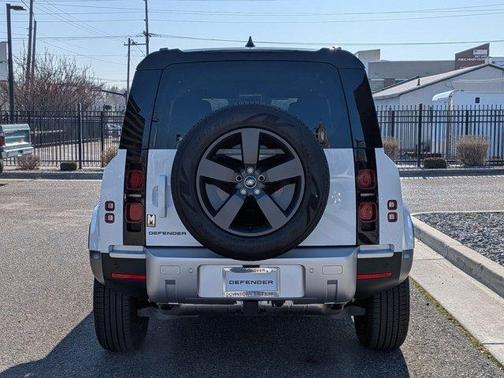 2025 Land Rover Defender P400 S