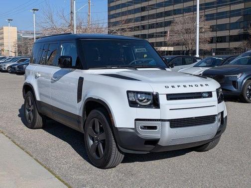 2025 Land Rover Defender P400 S
