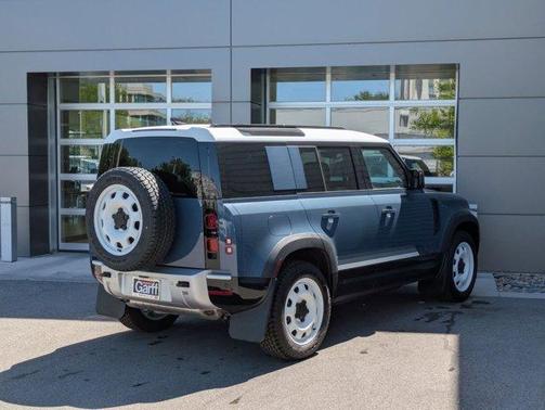 2025 Land Rover Defender P400 S