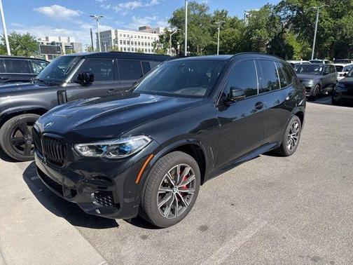 2022 BMW X5 M50i