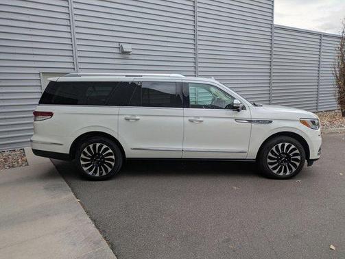 2024 Lincoln Navigator L Black Label