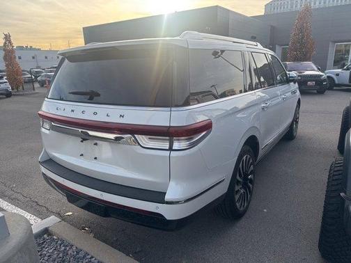 2024 Lincoln Navigator L Black Label