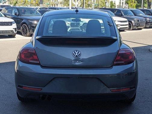 2018 Volkswagen Beetle 2.0T S