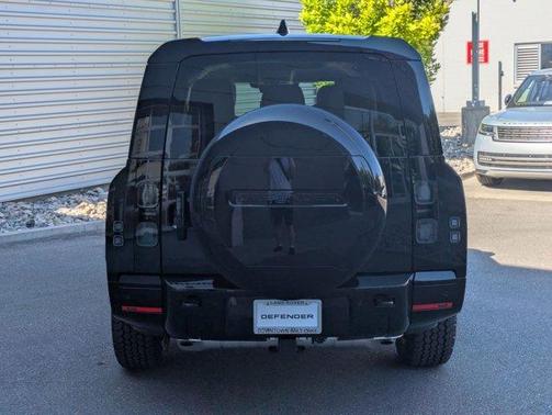 Santorini Black 2026 Land Rover Defender P400 X-Dynamic SE