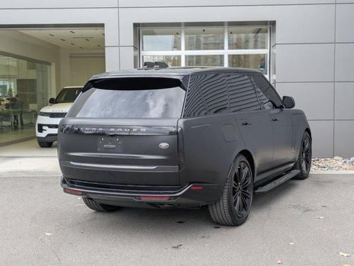 2023 Land Rover Range Rover Autobiography
