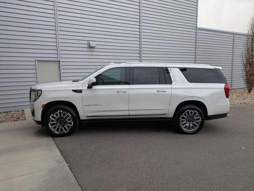 2023 GMC Yukon XL Denali Ultimate