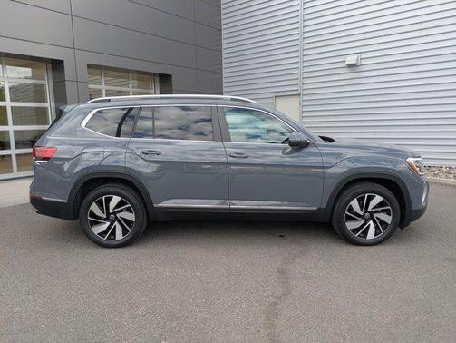 Pure Gray 2025 Volkswagen Atlas 2.0T SEL