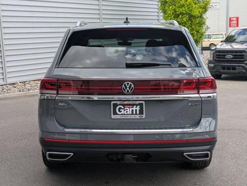 Pure Gray 2025 Volkswagen Atlas 2.0T SEL