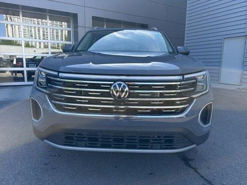 Pure Gray 2025 Volkswagen Atlas 2.0T SEL